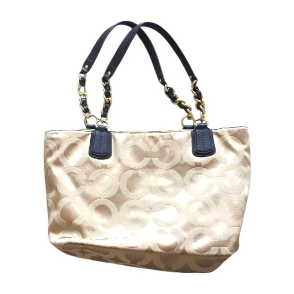 Coach Bag - Picture 2 of 3